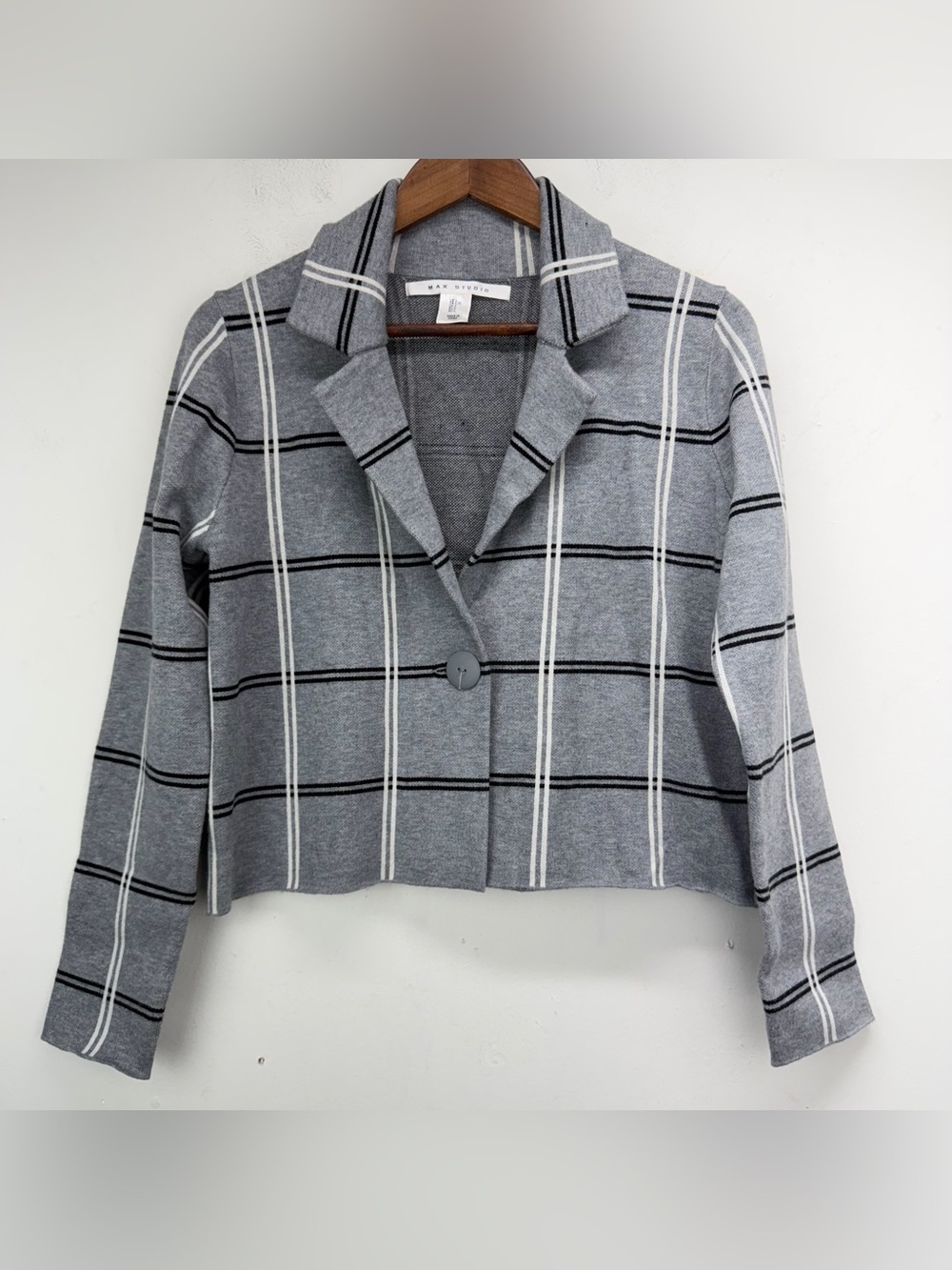 Max Studio size Large Women’s Gray Plaid Knit Sweater Cropped Blazer Jacket